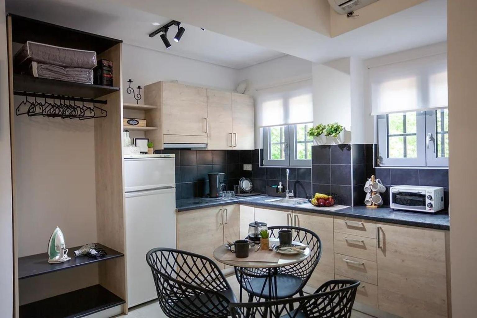 Ifaistos Luxury Flat Psyrri Square Apartment Athena Bagian luar foto